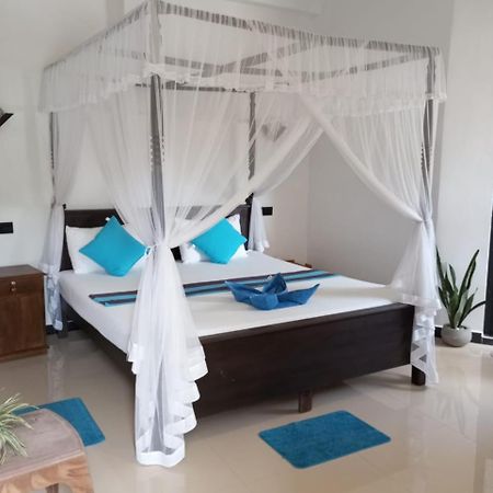 Bisandu guesthouse Mirissa Eksteriør billede