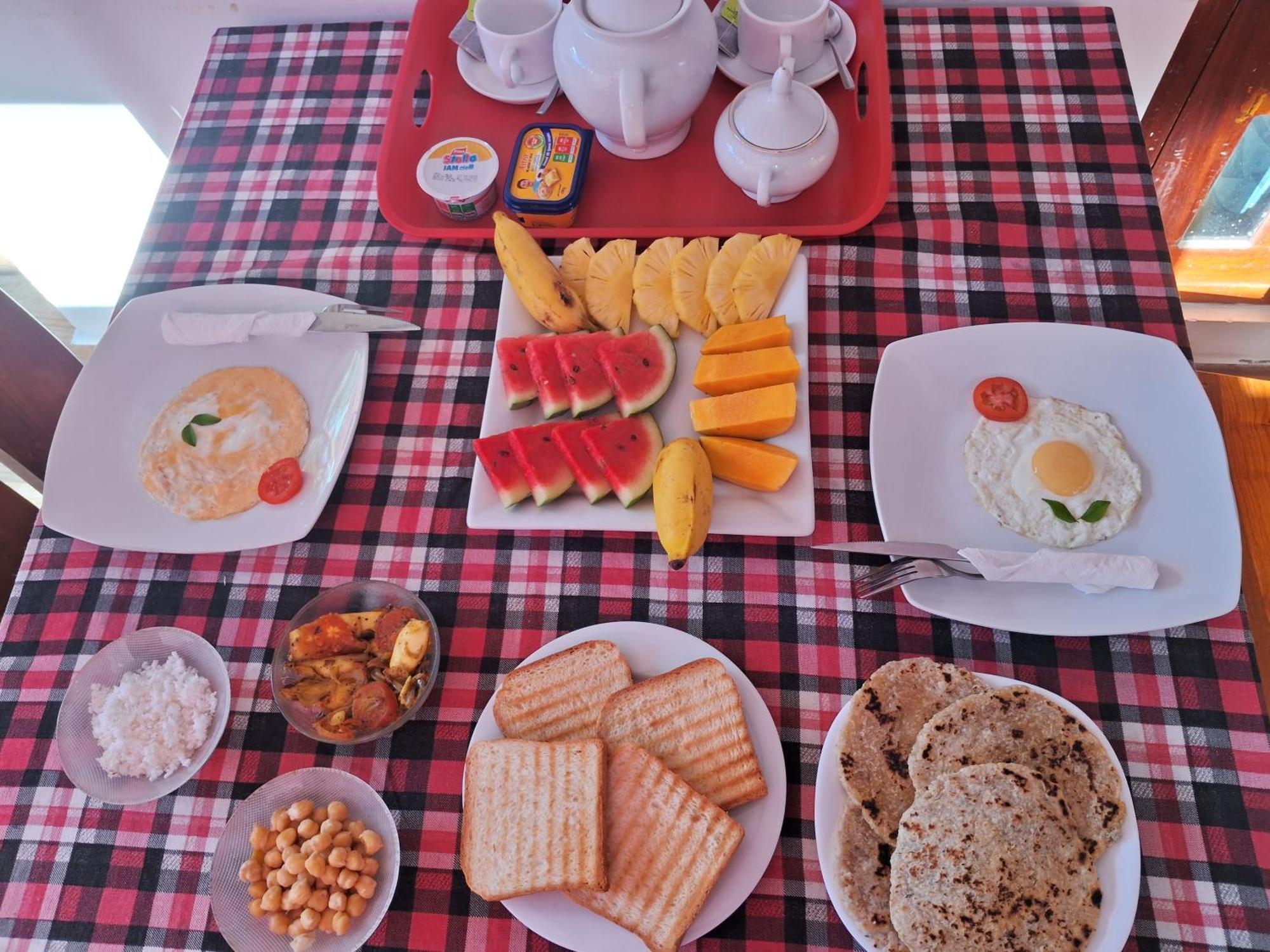 Bisandu guesthouse Mirissa Eksteriør billede
